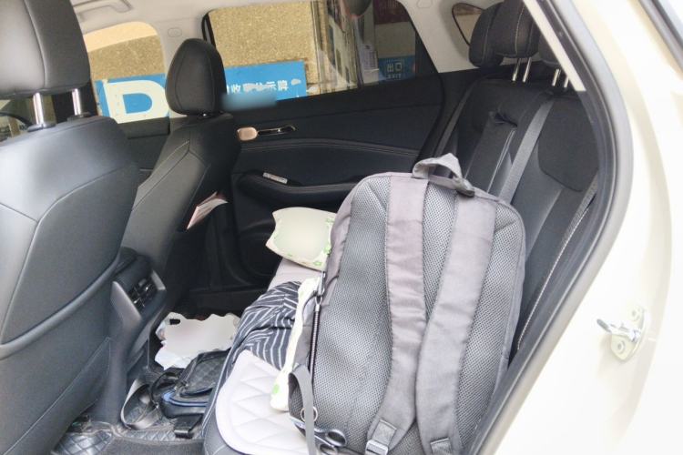 Used Baojun Yunhai 2024 140km Plug-in Hybrid Version Left Rear Seat