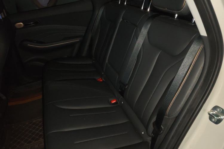 Used Baojun Yunhai 2024 140km Plug-in Hybrid Version Left Rear Seat
