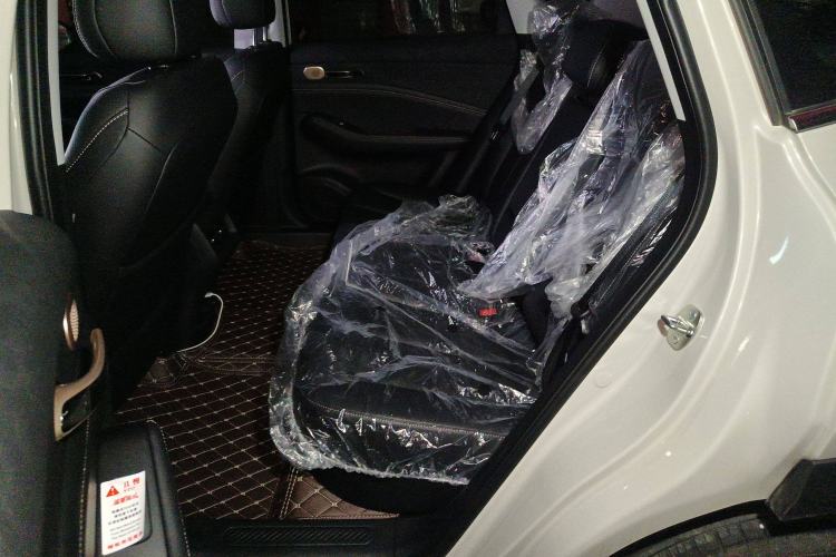 Used Baojun Yunhai 2024 500km Pure Electric Version Left Rear Seat