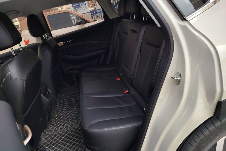 Used Baojun Yunhai 2024 600km Pure Electric Version Left Rear Seat