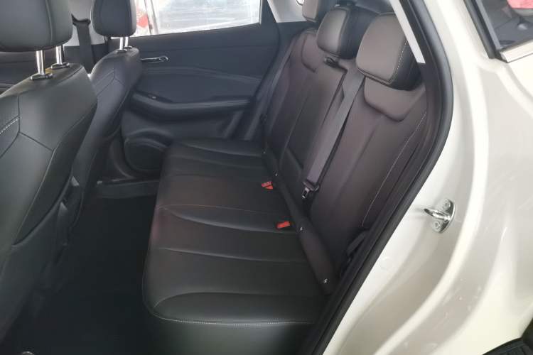 Used Baojun Yunhai 2024 140km Plug-in Hybrid Version Left Rear Seat