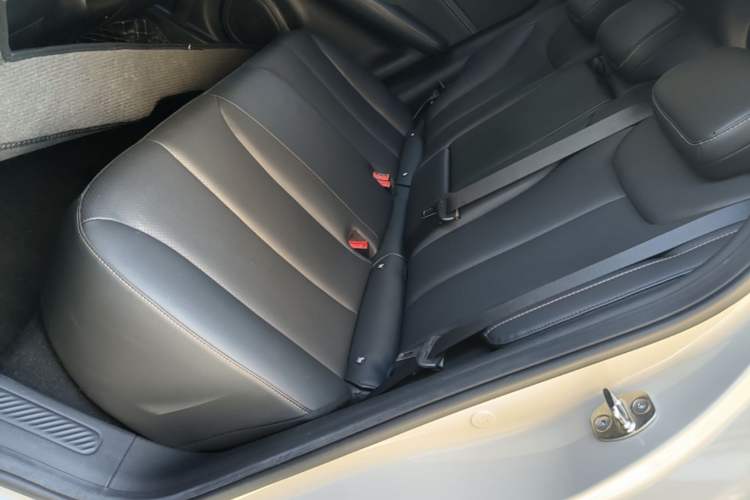 Used Baojun Yunhai 2024 600km Pure Electric Version Left Rear Seat