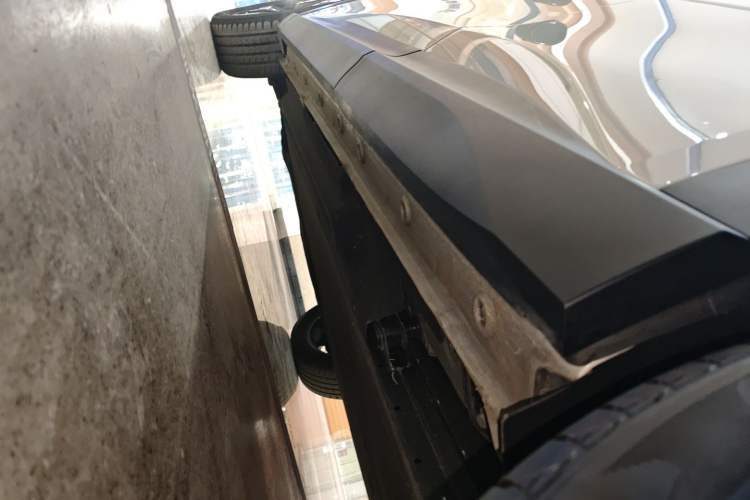 Used Baojun Yunhai 2024 500km Pure Electric Version Left Side Sill