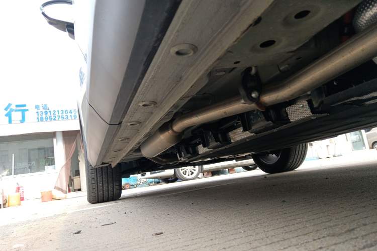 Used Baojun Yunhai 2024 140km Plug-in Hybrid Version Left Side Sill