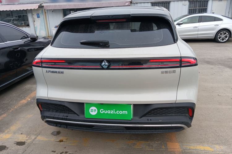 Used Baojun Yunhai 2024 140km Plug-in Hybrid Version Rear
