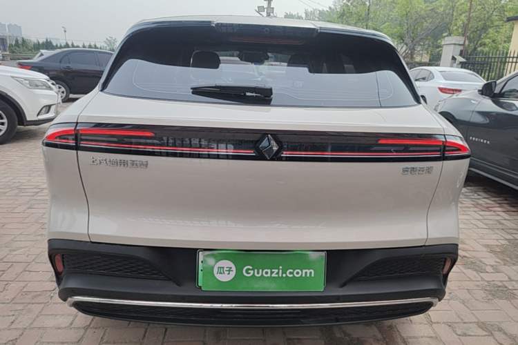 Used Baojun Yunhai 2024 140km Plug-in Hybrid Version Rear