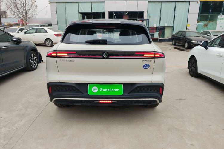 Used Baojun Yunhai 2024 600km Pure Electric Version Rear