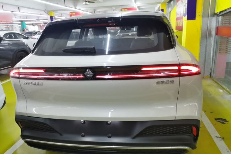 Used Baojun Yunhai 2024 140km Plug-in Hybrid Version Rear