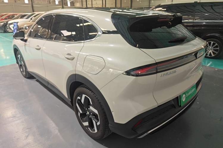 Used Baojun Yunhai 2024 140km Plug-in Hybrid Version Rear Left 45 Deg