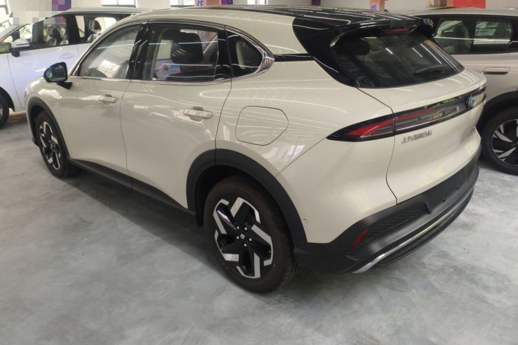Used Baojun Yunhai 2024 140km Plug-in Hybrid Version Rear Left 45 Deg
