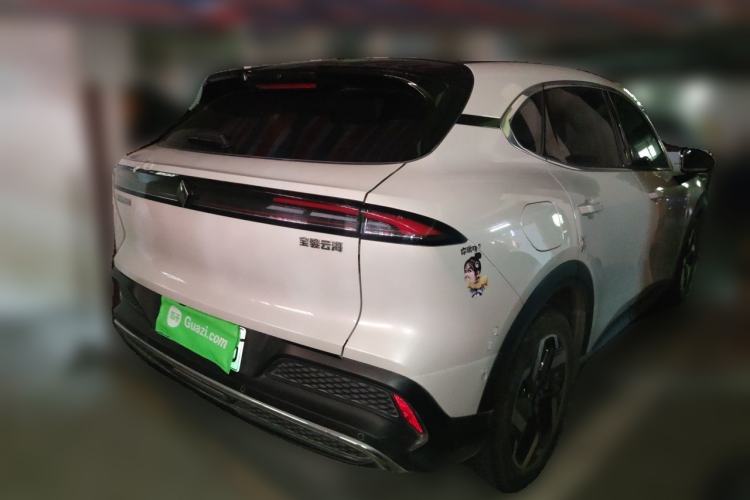 Used Baojun Yunhai 2024 140km Plug-in Hybrid Version Rear Right 45 Deg