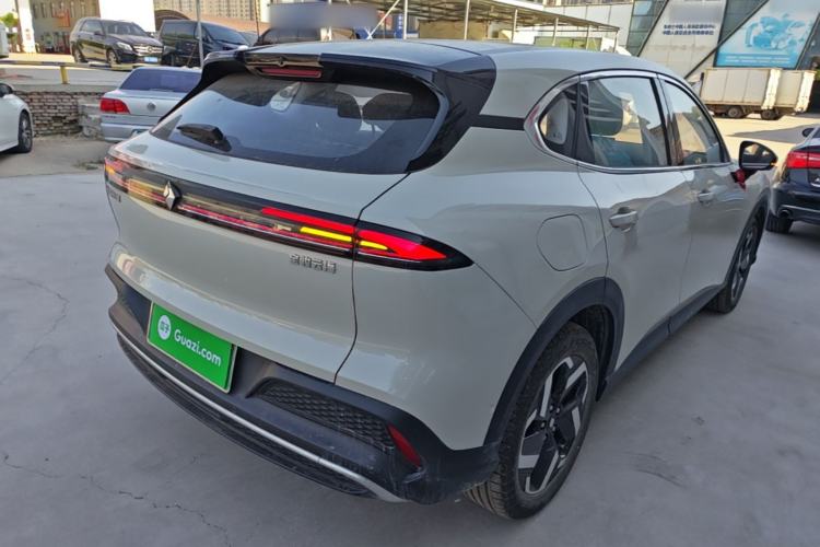 Used Baojun Yunhai 2024 140km Plug-in Hybrid Version Rear Right 45 Deg