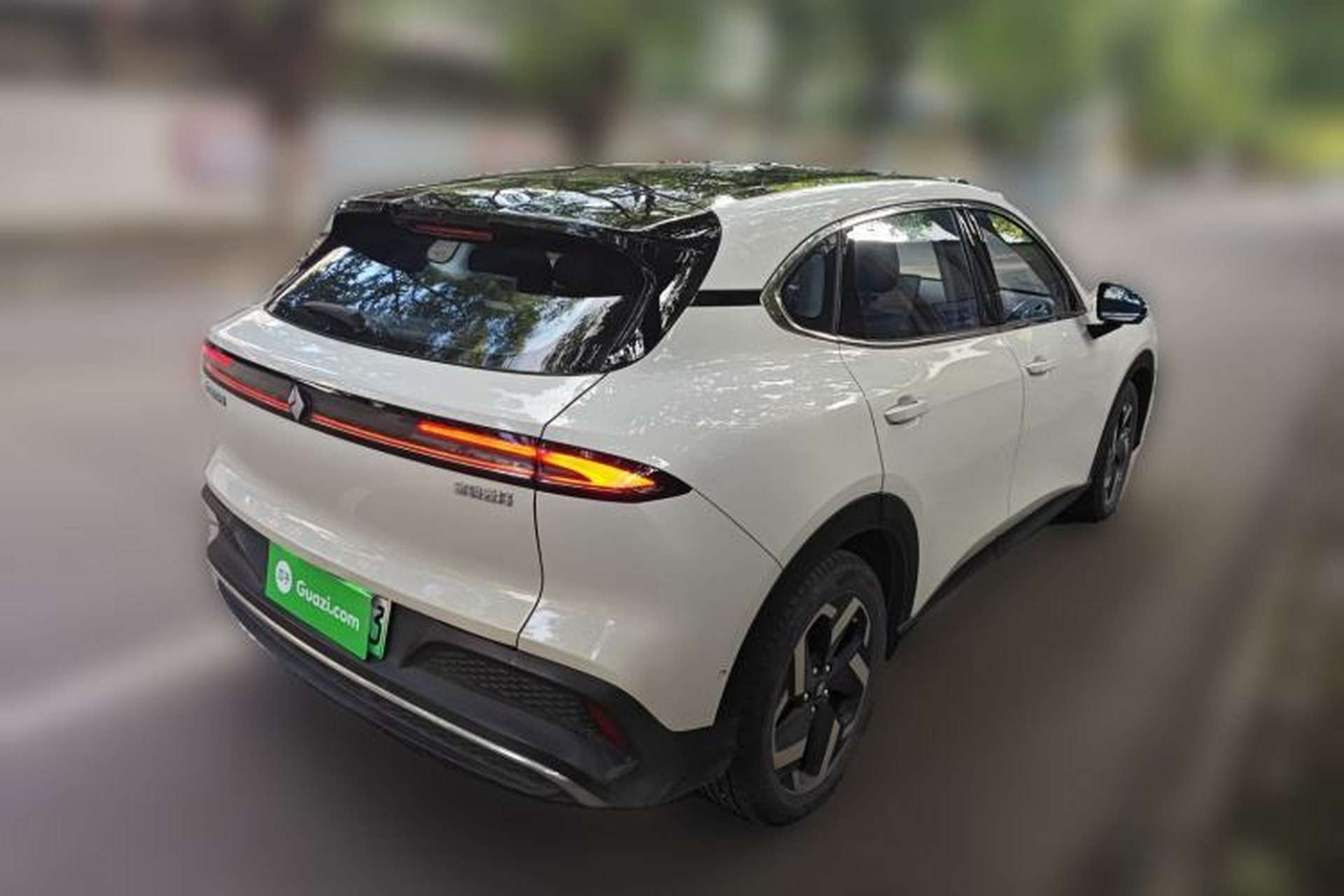 Used Baojun Yunhai 2024 600km Pure Electric Version Rear Right 45 Deg