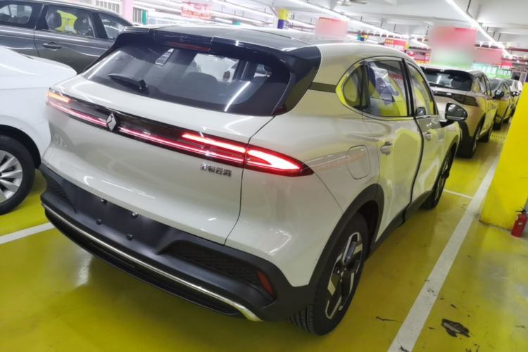 Used Baojun Yunhai 2024 140km Plug-in Hybrid Version Rear Right 45 Deg