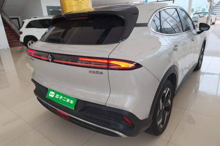 Used Baojun Yunhai 2024 500km Pure Electric Version Rear Right 45 Deg