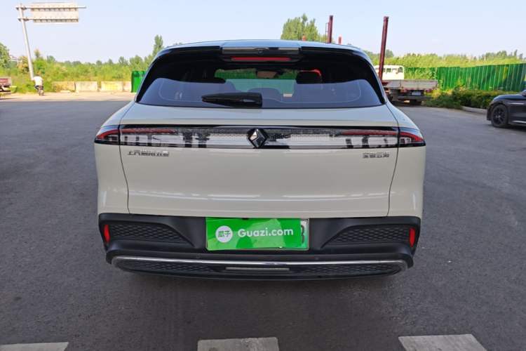 Used Baojun Yunhai 2024 600km Pure Electric Version Rear