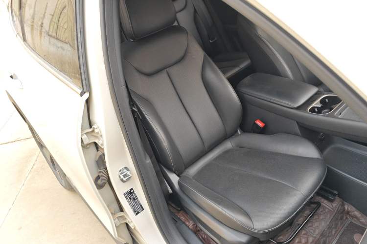 Used Baojun Yunhai 2024 600km Pure Electric Version Right Front Seat