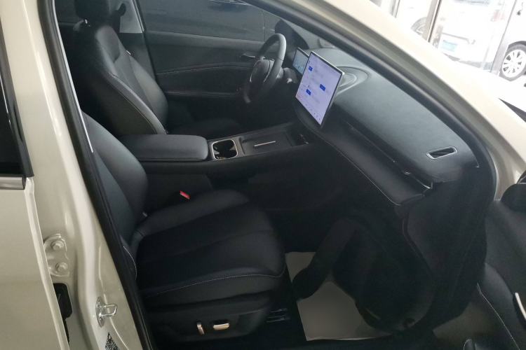 Used Baojun Yunhai 2024 600km Pure Electric Version Right Front Seat