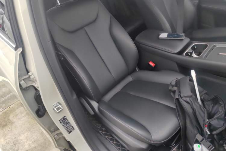 Used Baojun Yunhai 2024 600km Pure Electric Version Right Front Seat