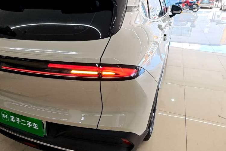 Used Baojun Yunhai 2024 500km Pure Electric Version Right Rear Taillight