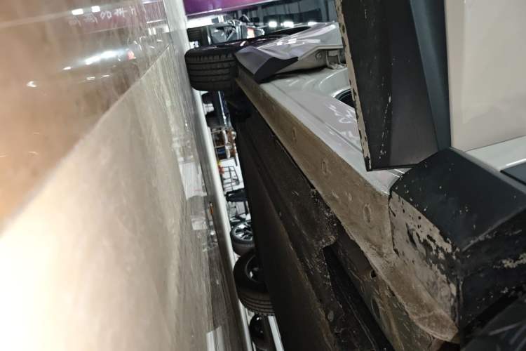 Used Baojun Yunhai 2024 500km Pure Electric Version Right Side Sill