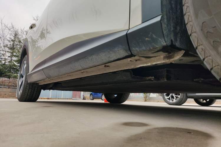Used Baojun Yunhai 2024 600km Pure Electric Version Right Side Sill
