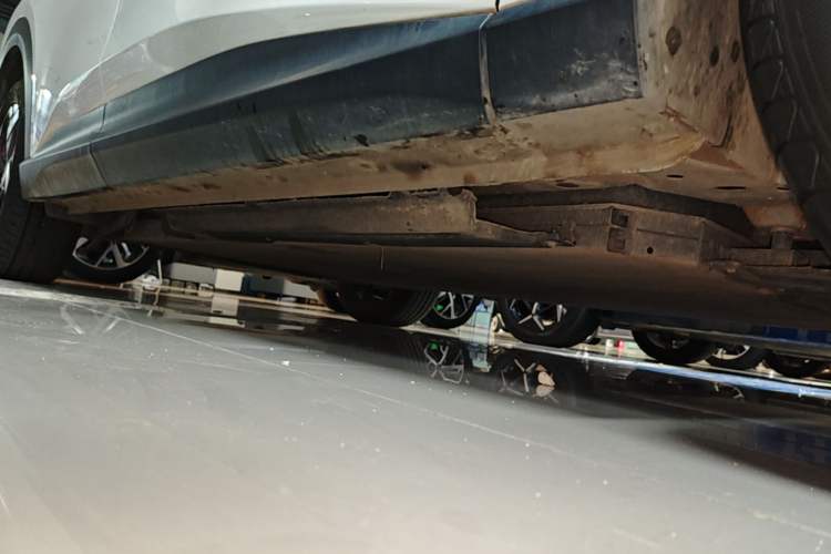 Used Baojun Yunhai 2024 600km Pure Electric Version Right Side Sill