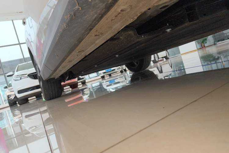 Used Baojun Yunhai 2024 500km Pure Electric Version Right Side Sill