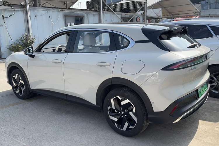 Used Baojun Yunhai 2024 500km Pure Electric Version Roof