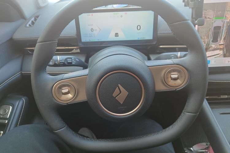 Used Baojun Yunhai 2024 500km Pure Electric Version Steering Wheel