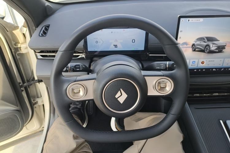Used Baojun Yunhai 2024 600km Pure Electric Version Steering Wheel