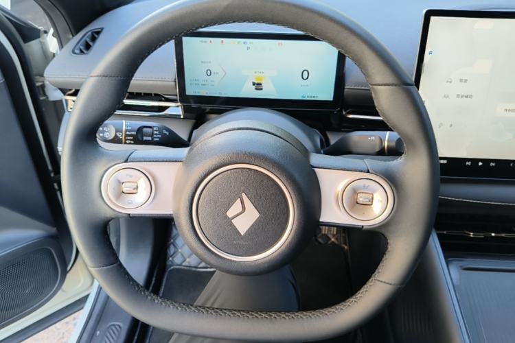 Used Baojun Yunhai 2024 600km Pure Electric Version Steering Wheel