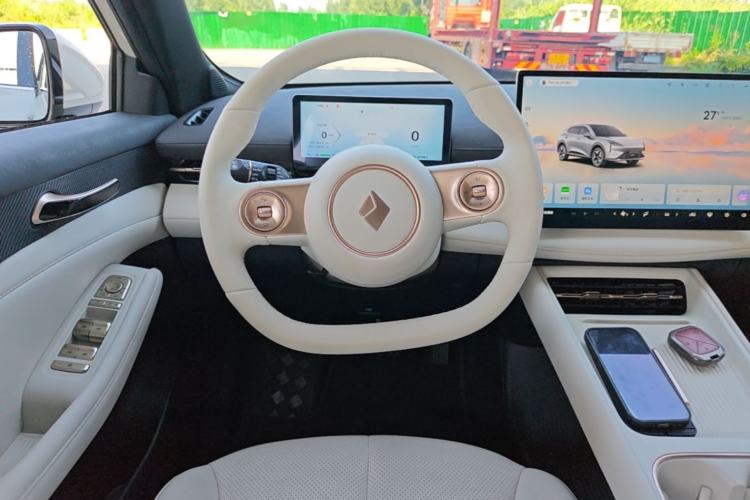 Used Baojun Yunhai 2024 600km Pure Electric Version Steering Wheel