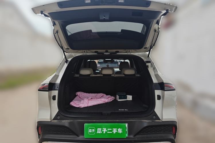 Used Baojun Yunhai 2024 600km Pure Electric Version Trunk