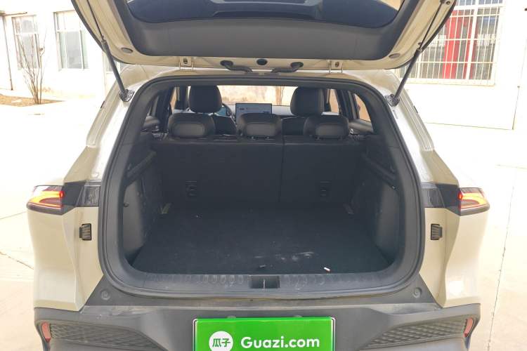 Used Baojun Yunhai 2024 600km Pure Electric Version Trunk