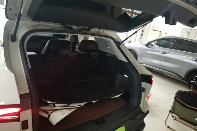 Used Baojun Yunhai 2024 600km Pure Electric Version Trunk