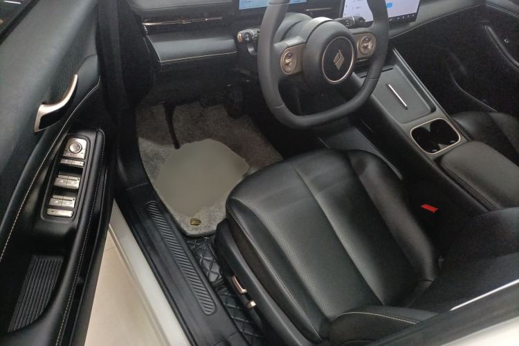 Used Baojun Yunhai 2024 500km Pure Electric Version Driver Seat