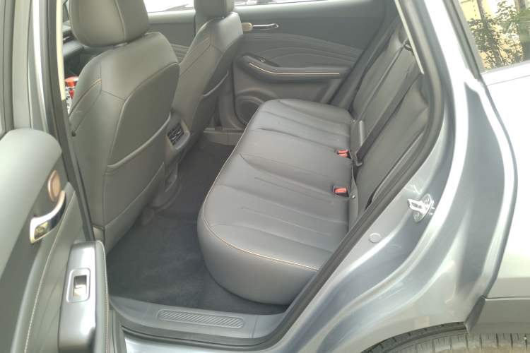 Used Baojun Yunhai 2025 Model 500km Pure Electric Travel Edition Left Rear Seat
