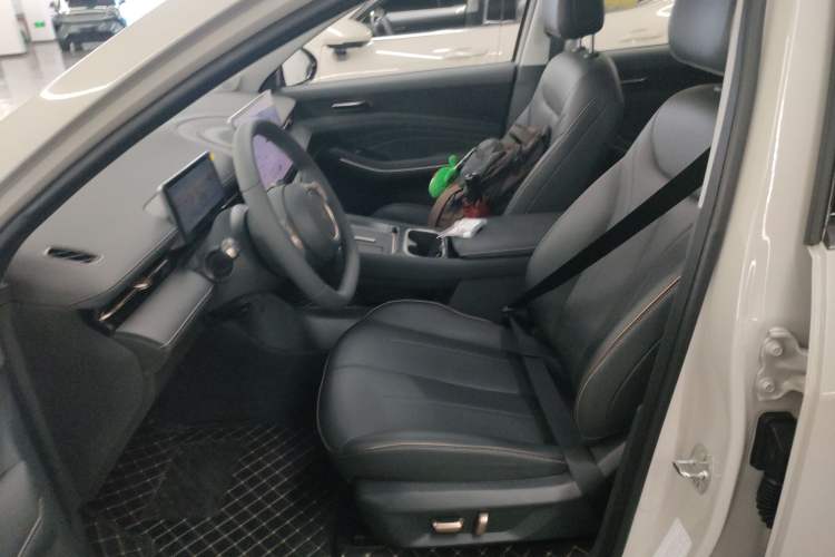Used Baojun Yunhai 2025 Model 500km Pure Electric Travel Edition Left Front Seat