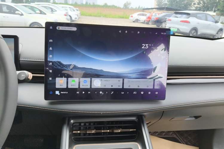 Used Baojun Yunhai 2025 Model 500km Pure Electric Travel Edition Audio And AC Panel