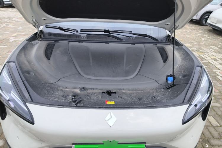 Used Baojun Yunhai 2025 Model 500km Pure Electric Travel Edition Engine Bay