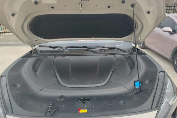Used Baojun Yunhai 2025 Model 500km Pure Electric Travel Edition Engine Bay
