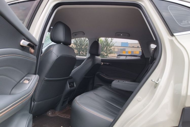 Used Baojun Yunhai 2025 Model 500km Pure Electric Travel Edition Left Rear Seat