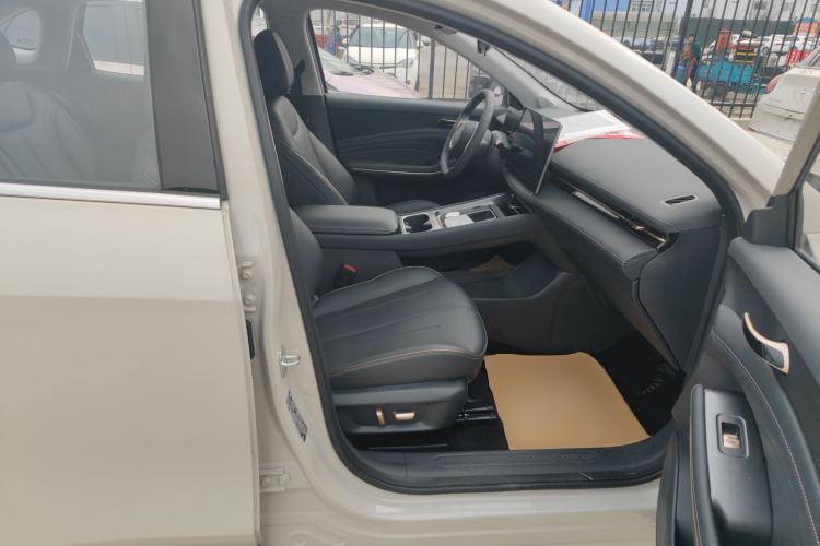 Used Baojun Yunhai 2025 Model 500km Pure Electric Travel Edition Right Front Seat