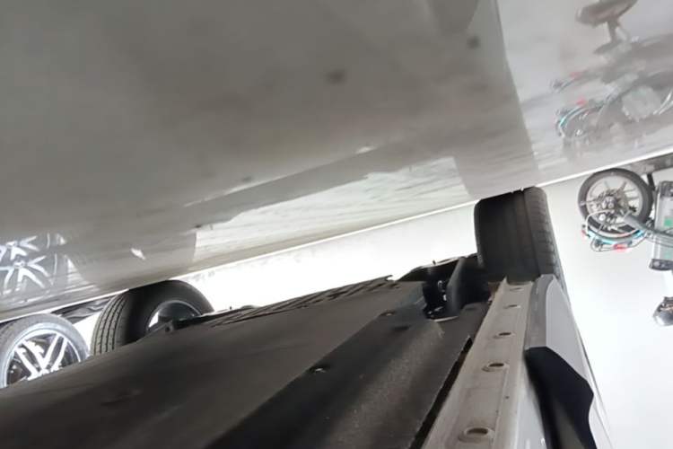 Used Baojun Yunhai 2025 Model 500km Pure Electric Travel Edition Right Side Sill
