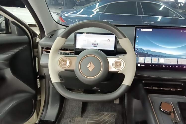 Used Baojun Yunhai 2025 Model 500km Pure Electric Travel Edition Steering Wheel