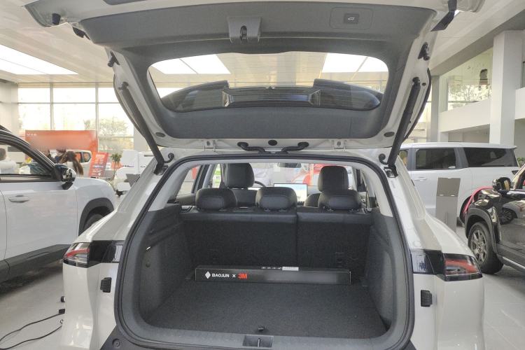 Used Baojun Yunhai 2025 Model 500km Pure Electric Travel Edition Trunk