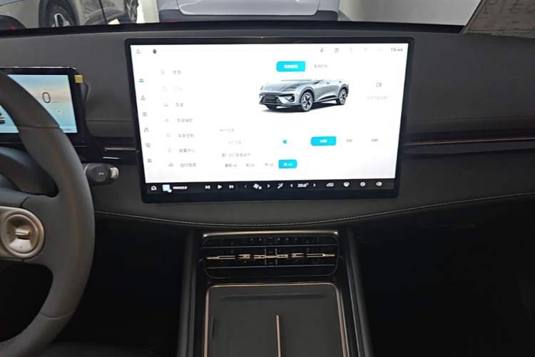 Used Baojun Yunhai 2026 Model 140km Plug-in Hybrid Standard Edition Audio And AC Panel
