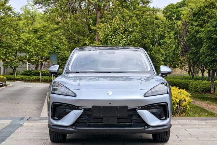 Used Baojun Yunhai 2026 Model 140km Plug-in Hybrid Standard Edition Exterior 9
