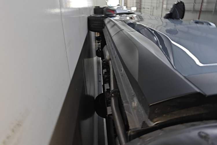 Used Baojun Yunhai 2026 Model 140km Plug-in Hybrid Standard Edition Left Side Sill